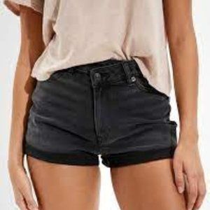 American Eagle Highest Rise Mom Short